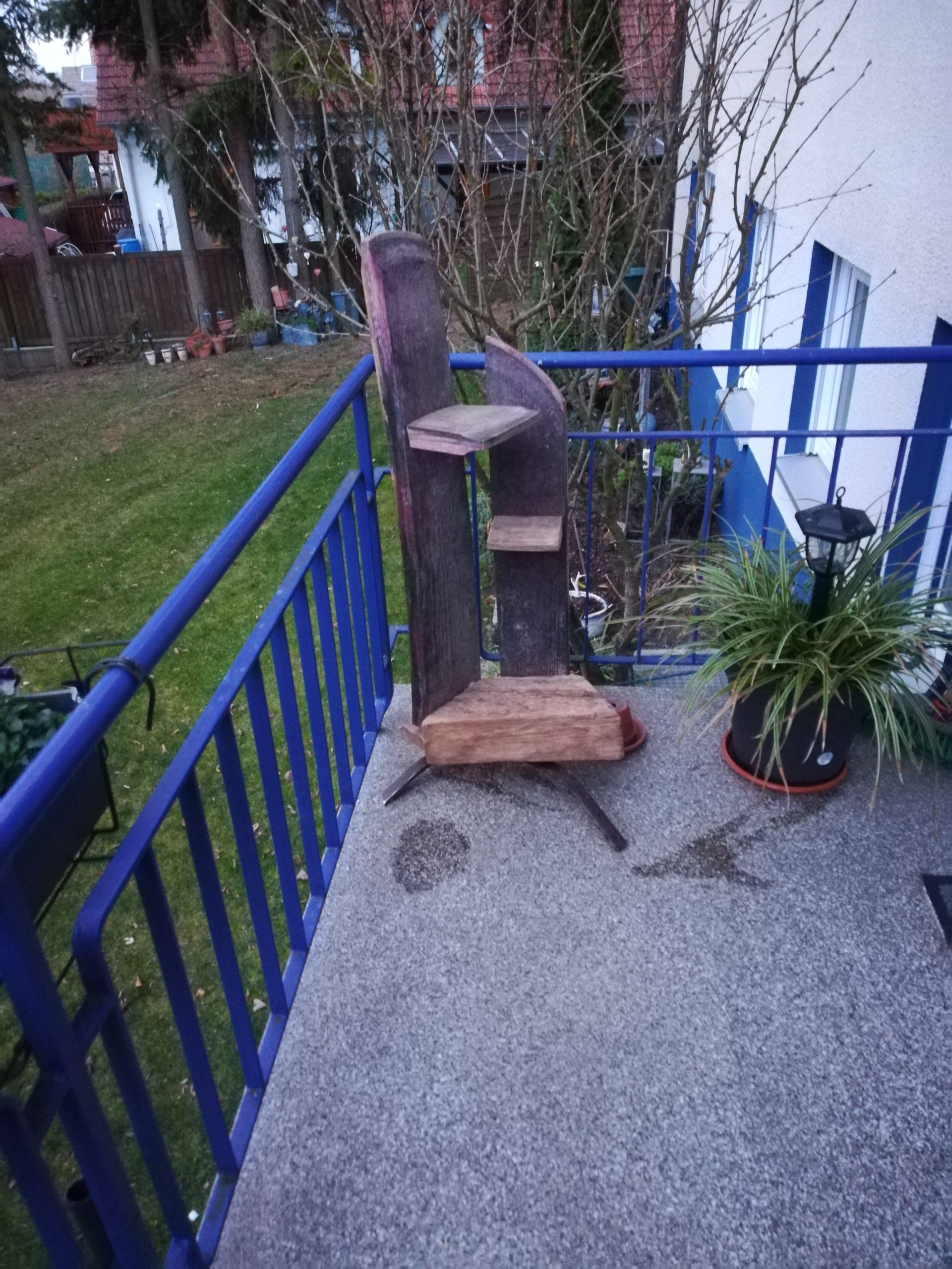 Dekoständer aus Rotweinfaß „1“